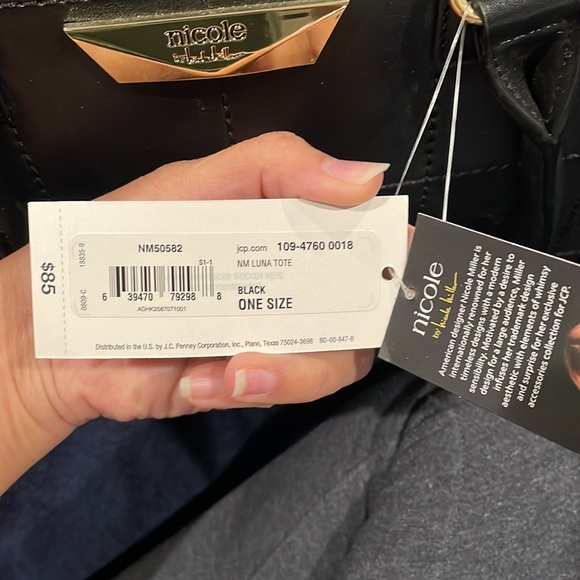 Black satchel - Picture 3 of 3